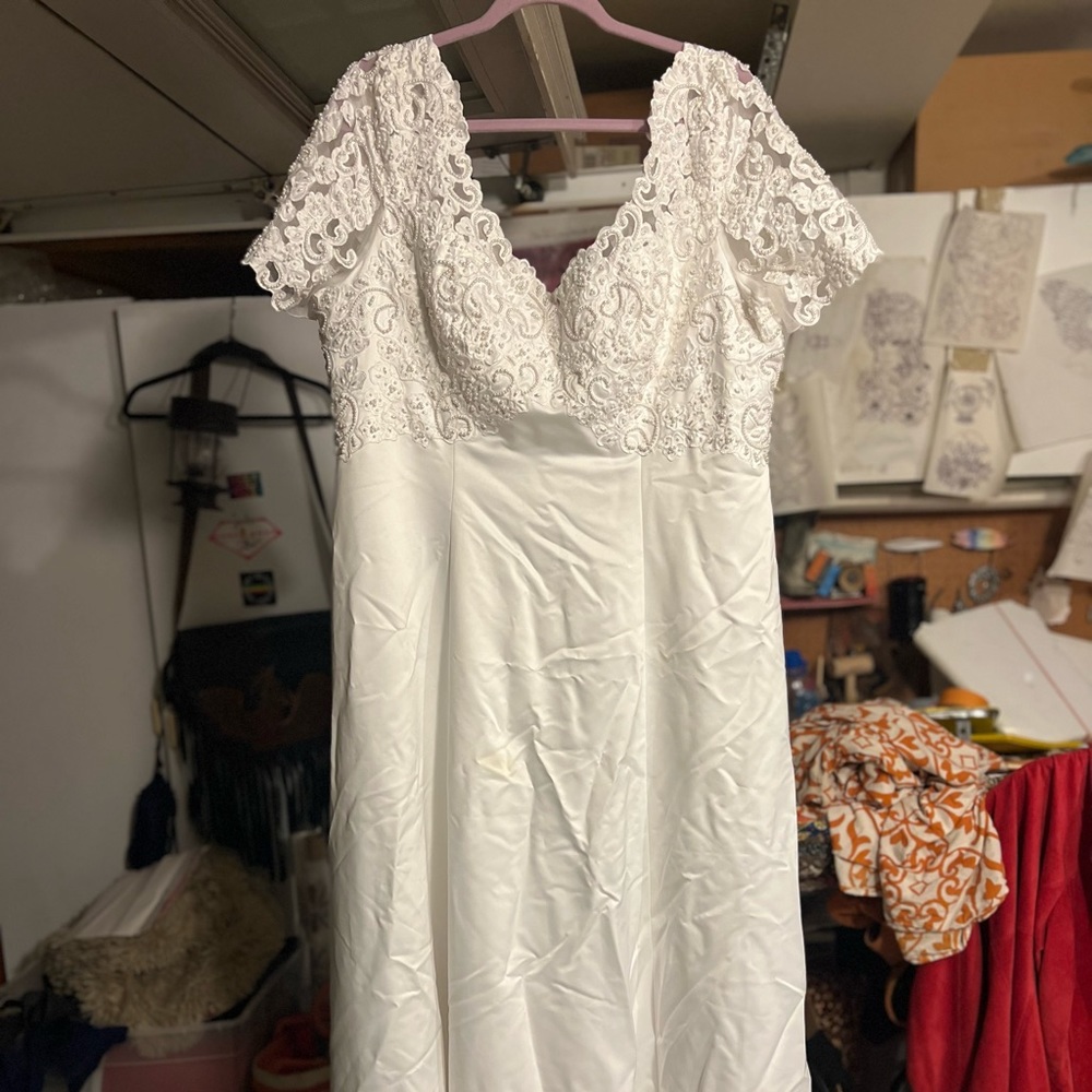 My mothers vintage wedding dress size XXL